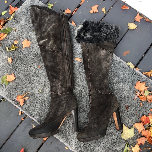 UGG fue tall boots, women’s size 9 - Picture 1 of 6